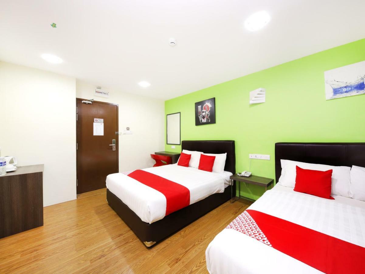 Oyo 700 Fine Hotel Куала-Лумпур Экстерьер фото
