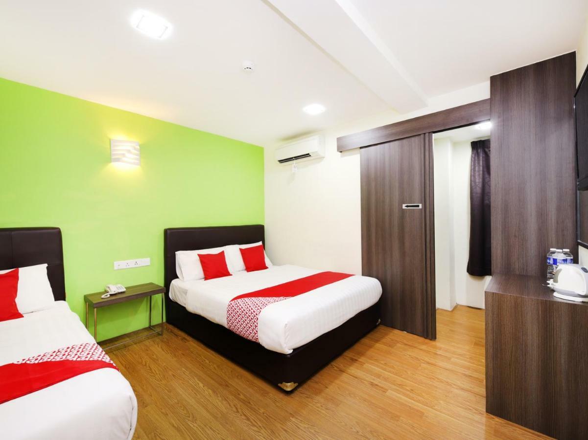 Oyo 700 Fine Hotel Куала-Лумпур Экстерьер фото