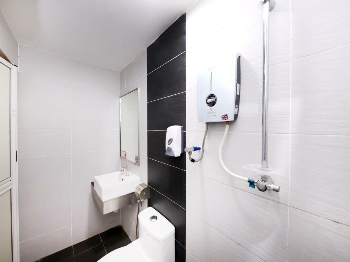 Oyo 700 Fine Hotel Куала-Лумпур Экстерьер фото