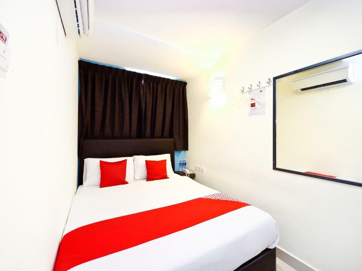 Oyo 700 Fine Hotel Куала-Лумпур Экстерьер фото