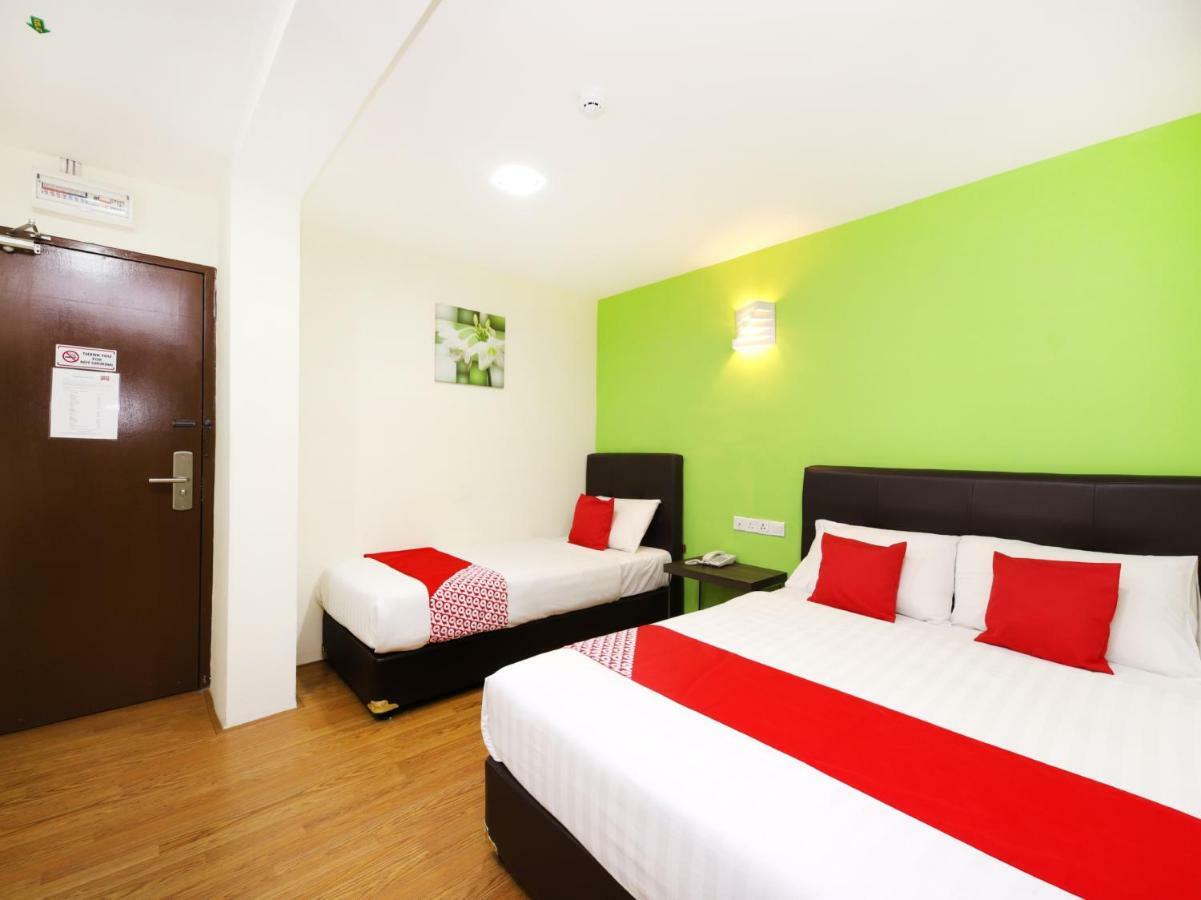Oyo 700 Fine Hotel Куала-Лумпур Экстерьер фото